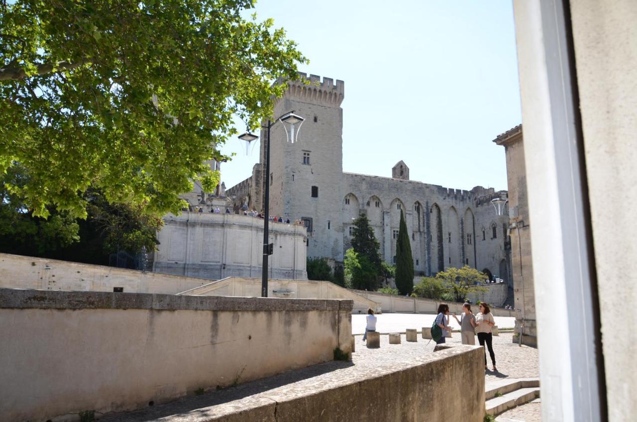 Ferienwohnung Face Au Palais Des Papes Avignon Exterior foto